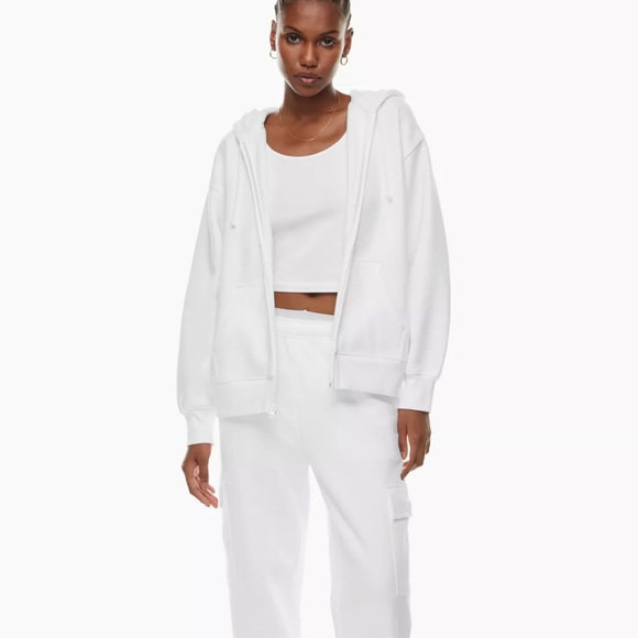 Aritzia Sweaters - Aritzia TNA Cozy Fleece Boyfriend Zip Hoodie
